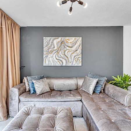 Cozy, Modern And Centric Apartment With Pool And Gym San Salvador Buitenkant foto